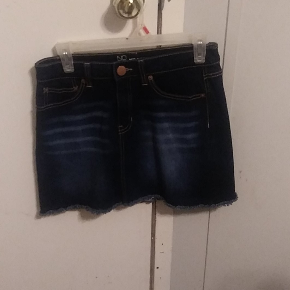 don't like skirts